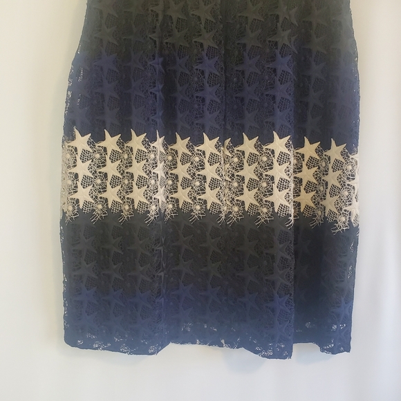 BEBE Size 10 Stars & Stripes adjustable straps empire waist crochet mini dress - Picture 9 of 10